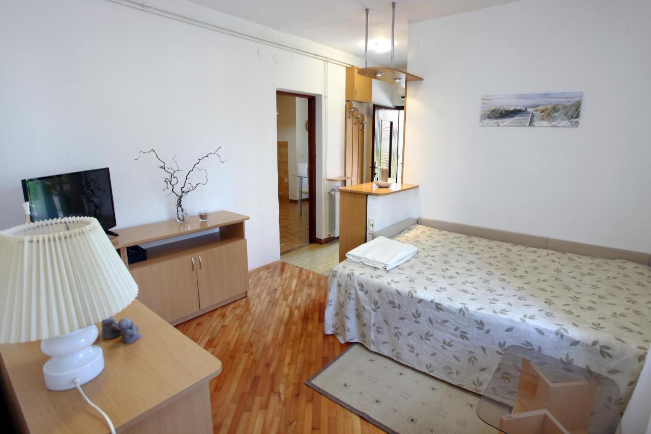 شقة بورتوروز  في Not For Rent المظهر الخارجي الصورة